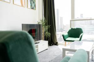 THE OLIVE SUITE At The Rotunda