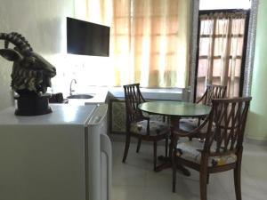 Amigos Beach Resort