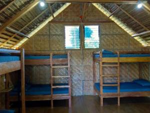 SEE-KEE-HOR Cafe and Hostel