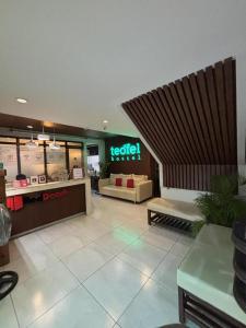 Teo-Fel Pension House