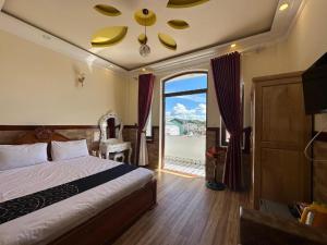 Capital O 1198 Dinh Loan Hote