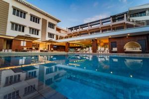 Metrocentre Hotel & Convention Center