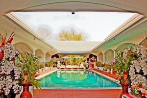 Nok Resort Hotel