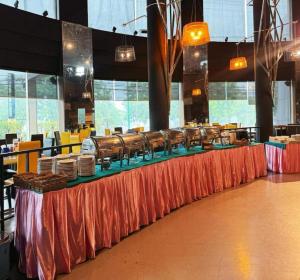 Capital O 75514 Vasidtee City Hotel (Suphanburi)