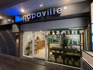 Napaville Huai Khwang Hostel