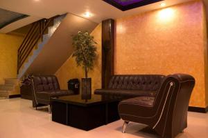 Al-Raddadi Suites
