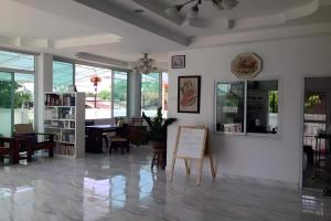 Baansuwanna Hotel