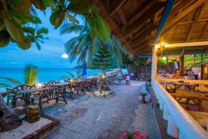 Bottle Beach 1 Resort