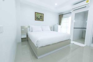 The Gun Hotel