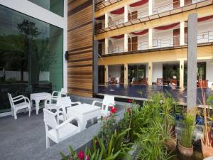 Keeree Ele Hotel
