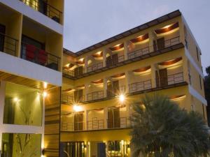 Keeree Ele Hotel