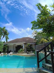 Panglao Tropical Villas