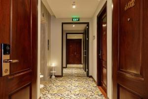 Super OYO Capital O 1169 Le Grand Hanoi Hotel - The Charm