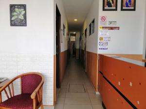 SUPER OYO 89985 Js Hotel