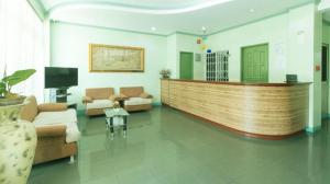 RedDoorz @ Orsu Hotel Angeles Pampanga