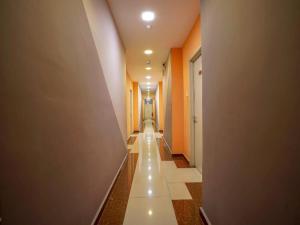 OYO 1043 Get Inn Hotel Sendayan