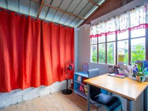 OYO 814 Lauriens Budget Hotel