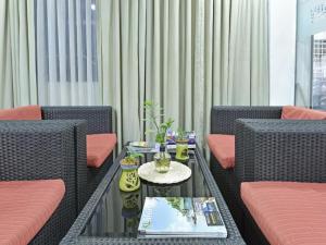 Super OYO 90780 J Hotel Bukit Bintang