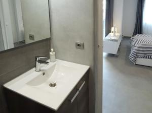 Studio 1712 Beach