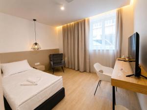 Kula & the Top Apartments by Irundo