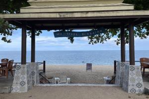 Sea Breeze Bungalow