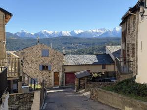 Maison Cal Pere - Garage - Village center -Lake view