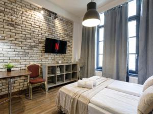 Golden Apartments Wroclaw- Cozy Studio - City Center&K24