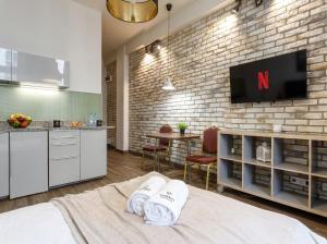 Golden Apartments Wroclaw- Cozy Studio - City Center&K27