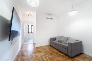 Deluxe Suite Apartment - 2min sea + Balcone img19