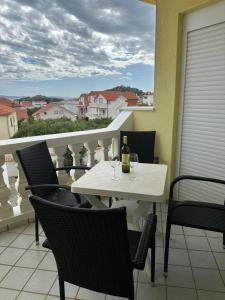 Apartments Jareb