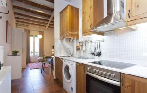 Cozy apartment beside Sagrada Familia for 2