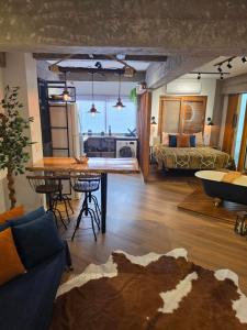 O Refúgio 202 Loft Exclusivo com Banheira Vitoriana em Gramado