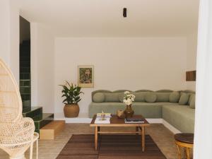 Casa Doora 1960s villa with pool and beach