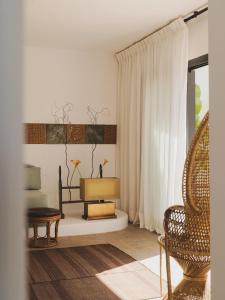 Casa Doora 1960s villa with pool and beach