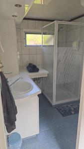 Watercabin in Ooltgensplaat