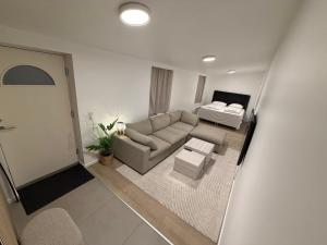 AURUM LIVING - Near Airport