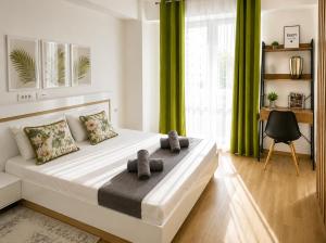 Triana Boutique Studio 02