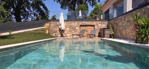 Magnifique Villa contemporaine avec Piscine- Calme et vue exceptionnelle