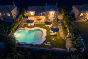 Villa Violanda With Pool and Garden near Platanias
