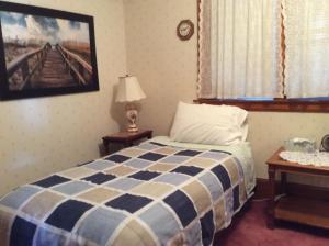 10th Avenue Guest House & Suites