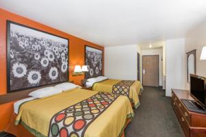 Queen Room with Two Queen Beds - Non-Smoking room in Super 8 by Wyndham Holton