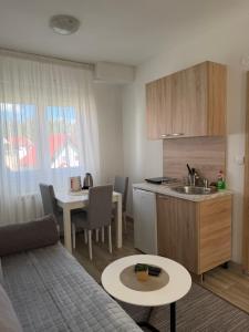 Lux Studio Apartments