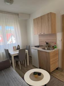 Lux Studio Apartments