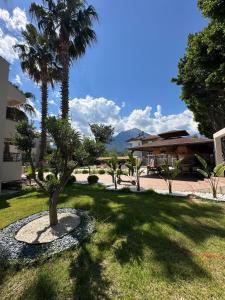 Uraz Hotel