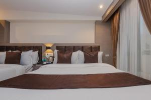 Hotel Zillion International Near US Consulate B K C Mumbai Near Mumbai Airport Mumbai
