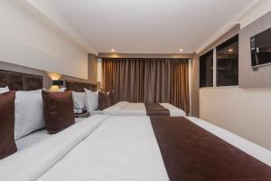 Hotel Zillion International Near US Consulate B K C Mumbai Near Mumbai Airport Mumbai