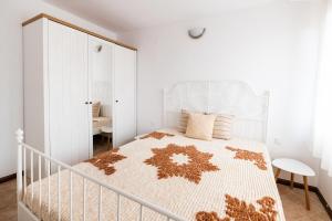 Sea Breeze Apartment, Oasis Resort, Lozenets