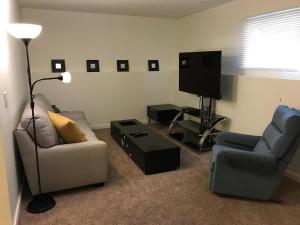 The Bowness Basecamp - 7818