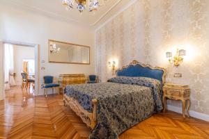 Ca Cesare Venetian Apartment with Garden