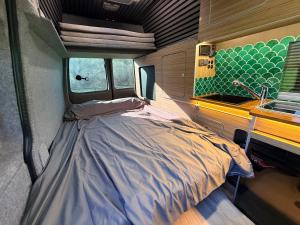 Campervan for rent in Albania 4x4 - Uhuru campers
